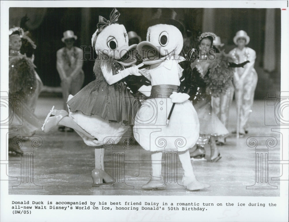 1985 Press Photo Walt Disney's World On Ice Show Donald Duck Daisy - Historic Images