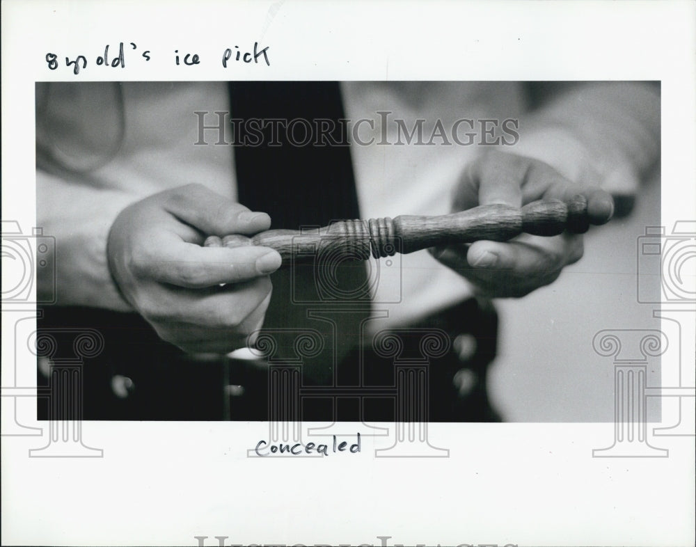 1984 Press Photo ice pick concealed weapon charge 8 year old boys - Historic Images