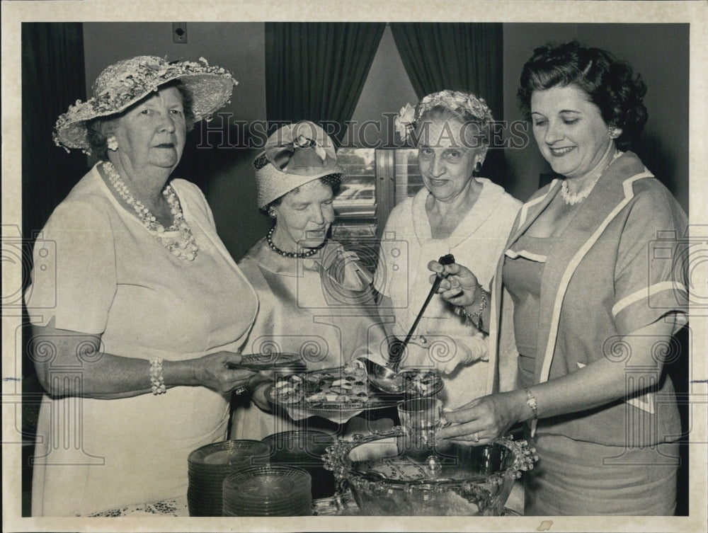 1962 Carreno Music Club Tea Mrs Posz Mrs Harrington Mrs Beckwith - Historic Images