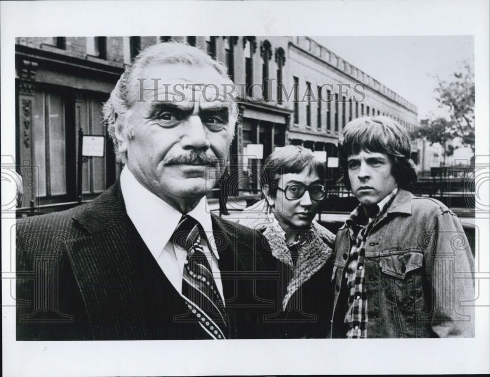 Press Photo Ernest Borgnine Film Star - Historic Images