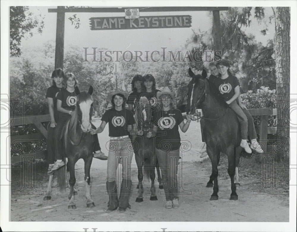 1989 Press Photo Horseback Riding at Camp Keystone - Historic Images