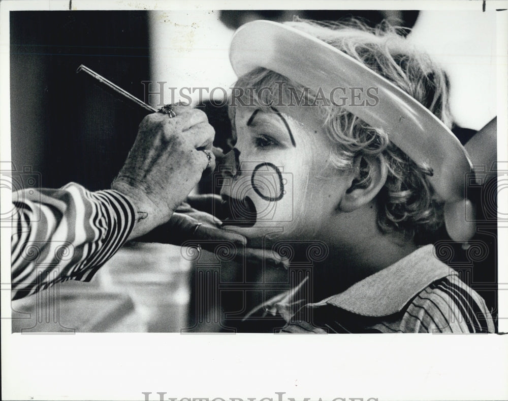 1981 Press Photo Child Getting Face Paint Muscular Dystrophy Association Event - Historic Images