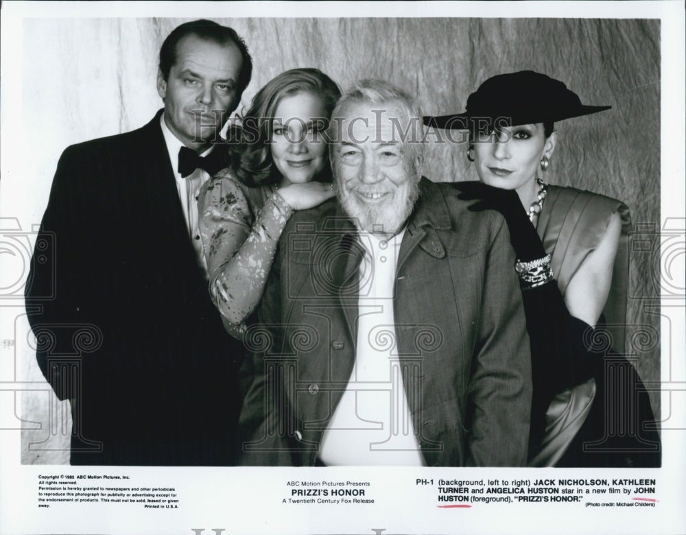 1985 Press Photo Jack Nicholson, Kathleen Turner and Angelica Huston - Historic Images