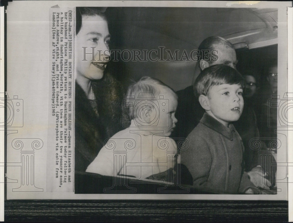 1965 Queen Elizabeth and Prince Phillip, with sons Edward and Andrew - Historic Images