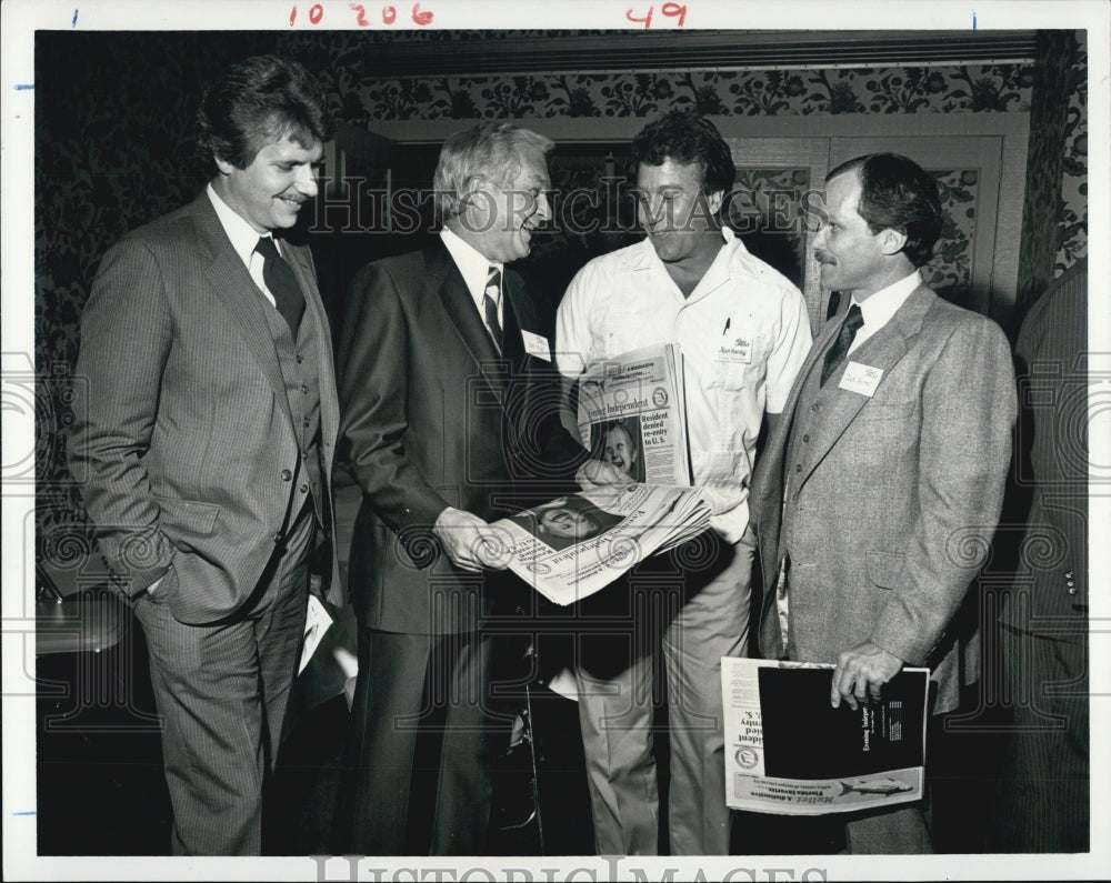 1982 Press Photo Ceder Homes Bob Stiff Alan Harvey and Jack Painter - Historic Images