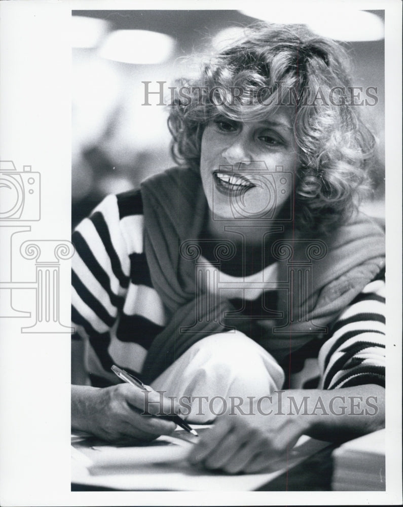 1983 Press Photo Lauren Hutton - Historic Images