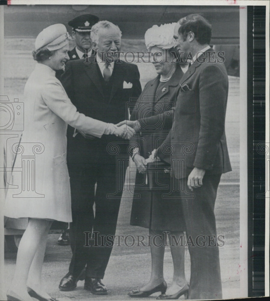 Press Photo Queen Elizabeth II London - Historic Images