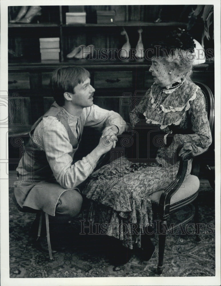 1983 Press Photo Richard Thomas in &quot;Hobson&#39;s Choice&quot; - Historic Images