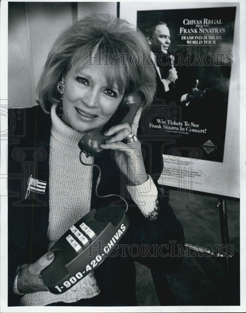 1991 Press Photo Angie Dickinson Actress Frank Sinatra Tour Promotional - Historic Images