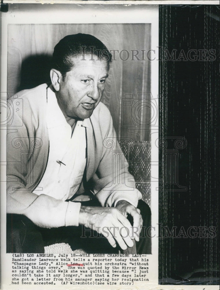 Press Photo Bandleader Lawrence Welk Champagne lady - Historic Images