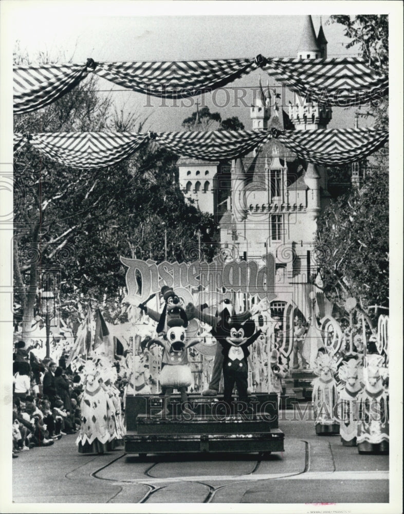 1980 Press Photo Disneyland Parade - Historic Images