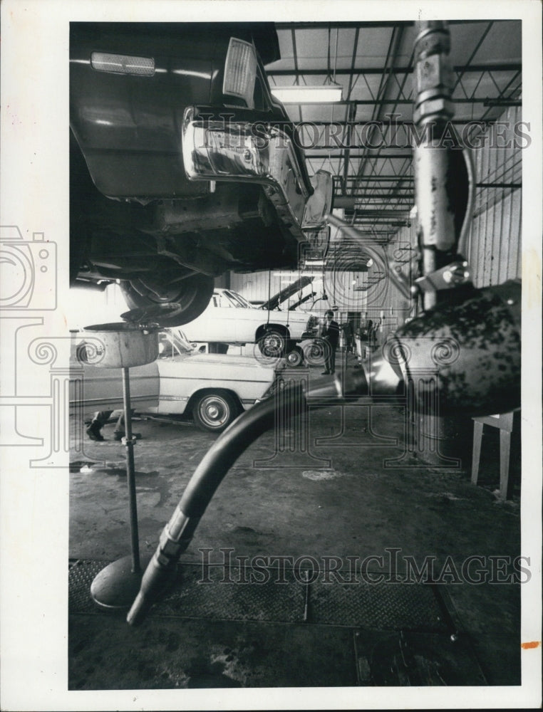 1973 Press Photo Car Repair Shop - RSG14221 - Historic Images