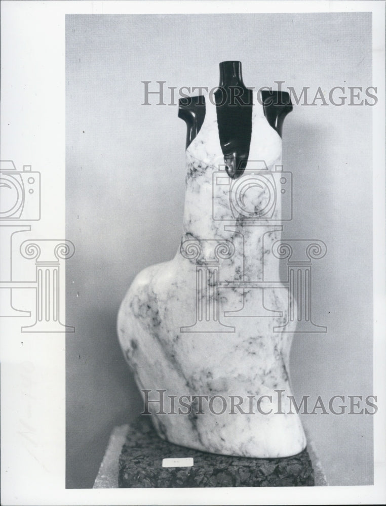 1977 Press Photo Enzo Torcoletti Sculpture - RSG14229 - Historic Images