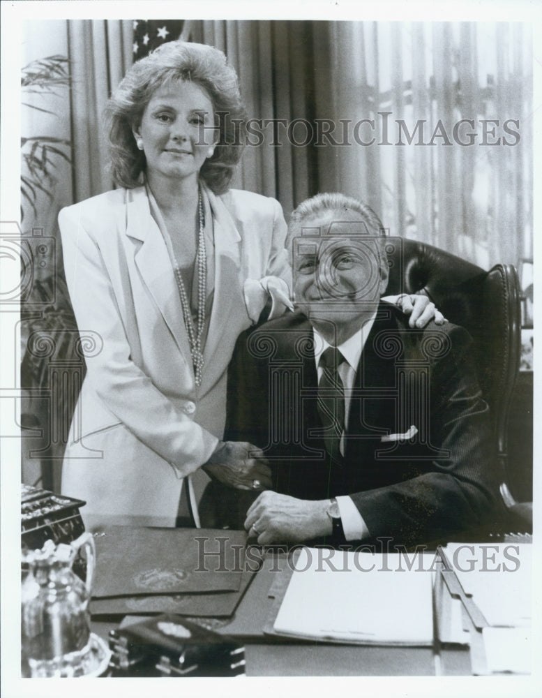 1987 Press Photo George C Scott and Carlin Glynn in Mr. President - Historic Images