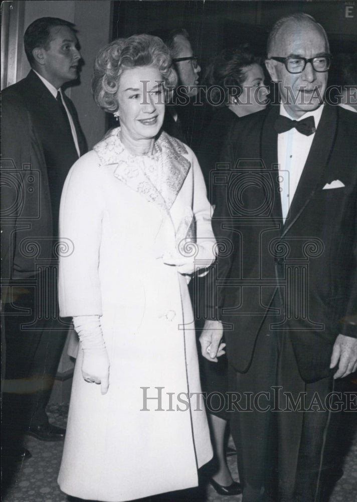 1965 Mr Mrs Charles Sterne Entertaining At The Brown Palace Club - Historic Images