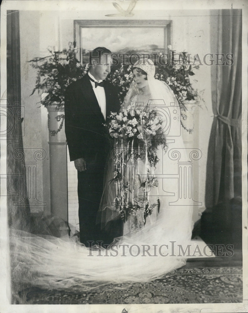 1930 Press Photo Wilmer Allison International Tennis Star and bride - RSG15025 - Historic Images