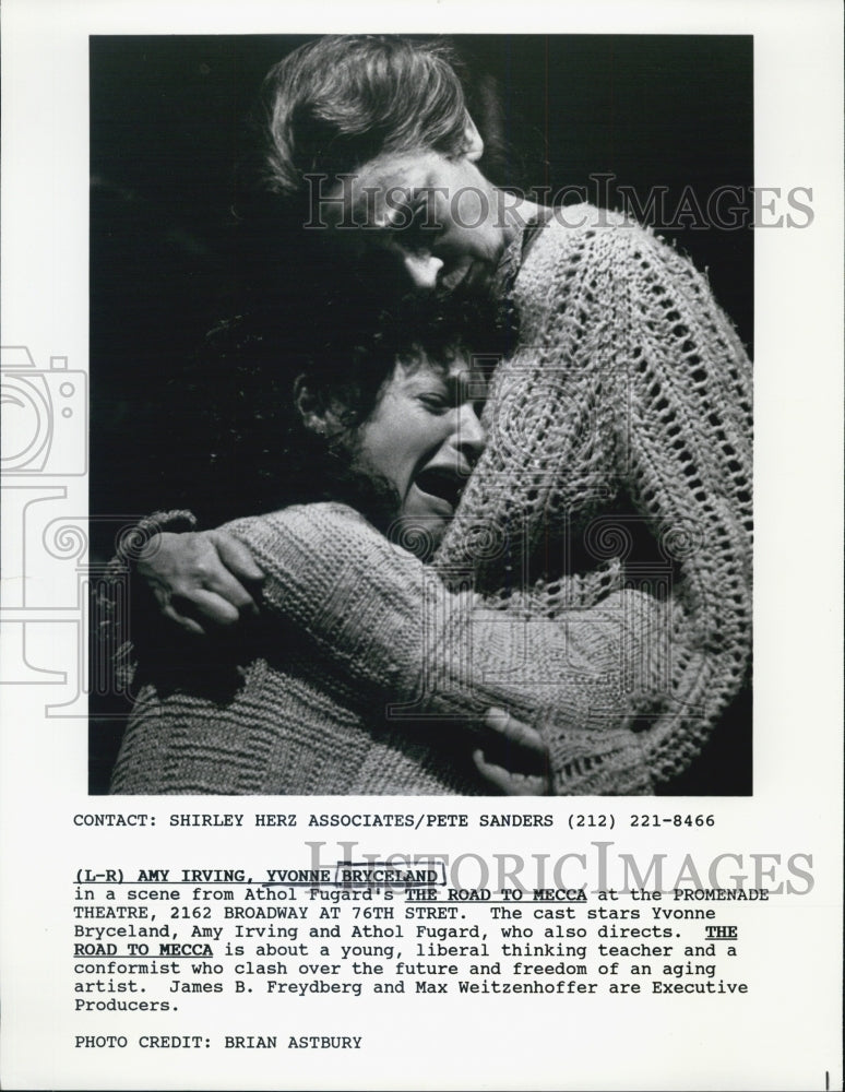 Press Photo Amy Irving, Yvonne Bryceland in &quot;The Road to Mecca&quot; - Historic Images