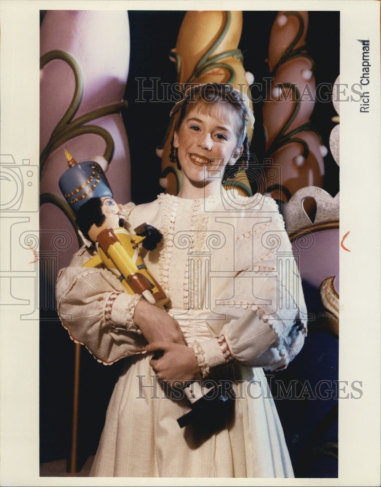 1991 Press Photo Ballet Baker in &quot;Nutcracker&quot; Battles Diabetes - Historic Images