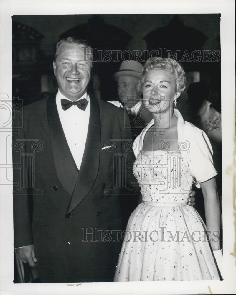 Press Photo Mr &amp; Mrs Arnold Johnson - Historic Images