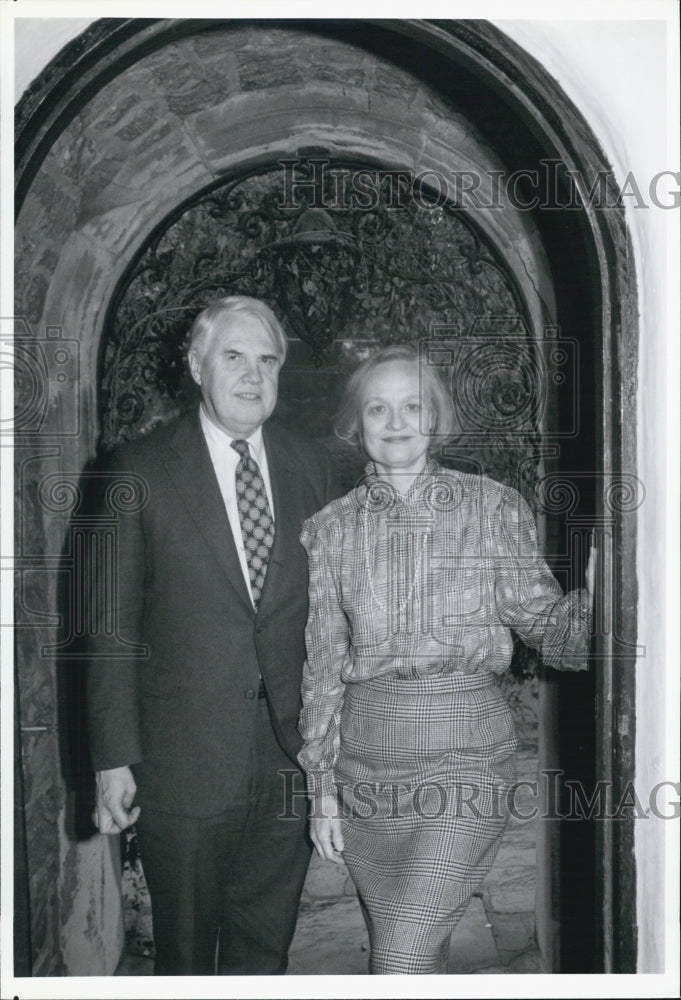 1992 Press Photo Warren Ilchean &amp; Alice Ilchean - Historic Images