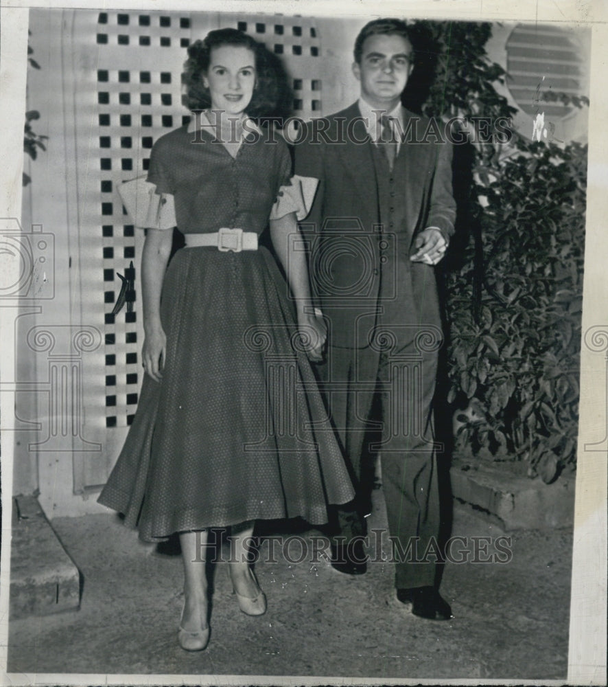 1952 Nancy Oaks & Ernst Lyssard to Wed - Historic Images