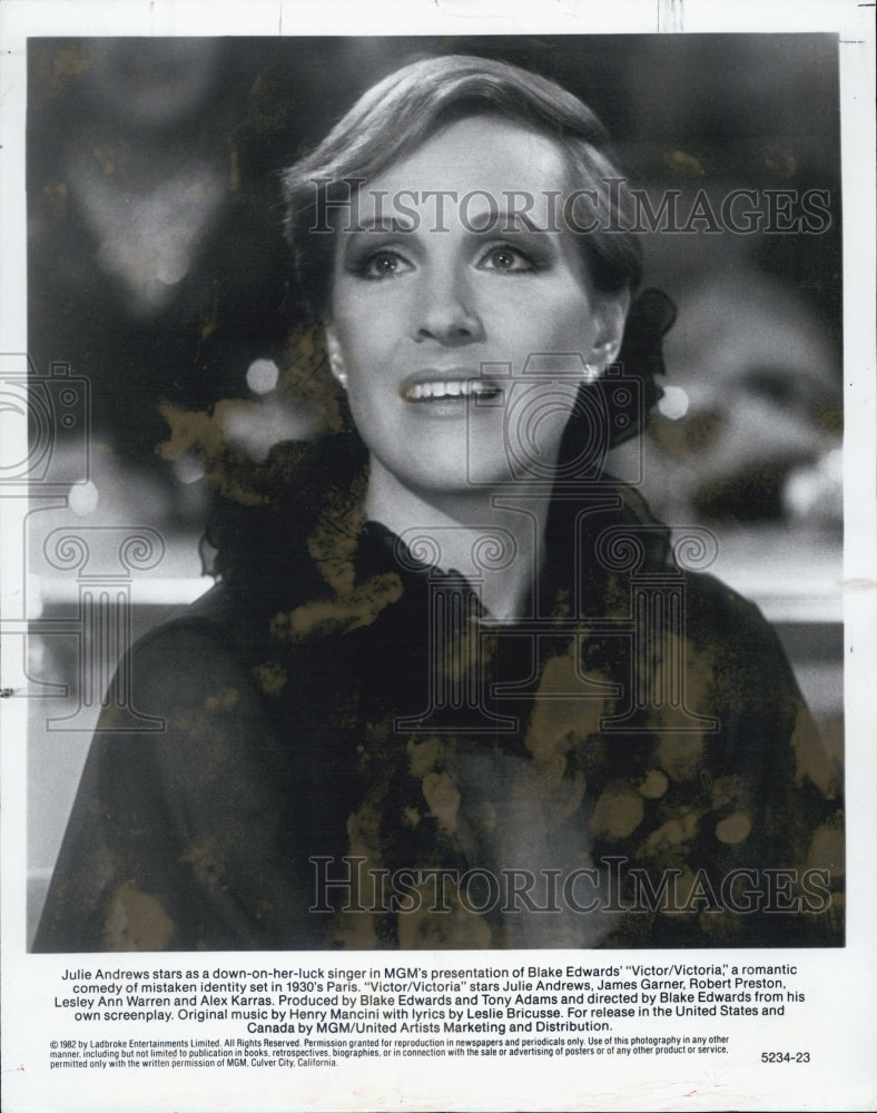 1982 Press Photo Julie Andrews Victor/Victoria MGM United Artists - Historic Images