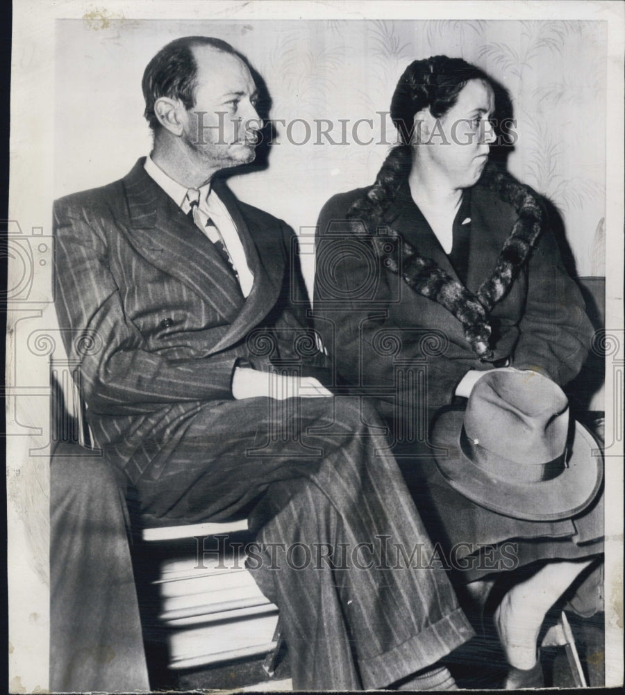 1949 Press Photo Mr. Mrs. Martin King Inquest Daughter Kathleen Chicago - Historic Images