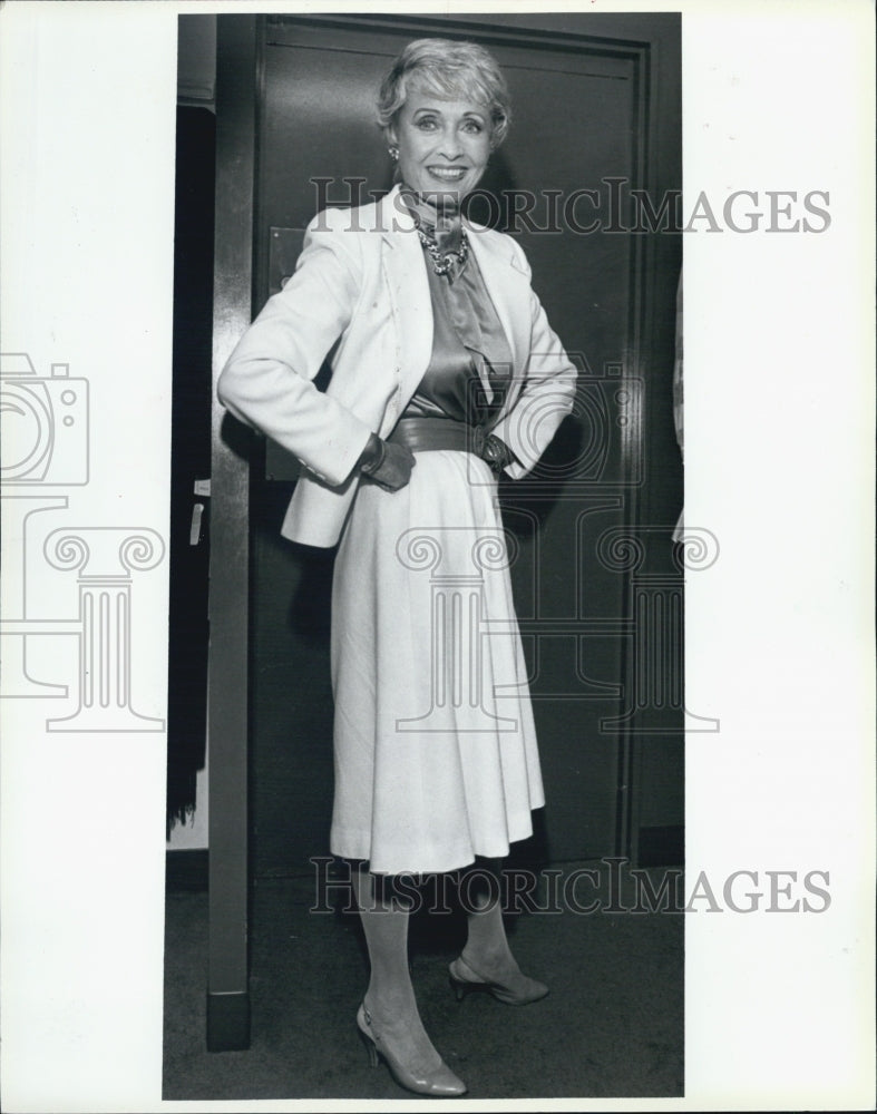 1985 Press Photo Jane Powell Actress with Leslie Fay Fashion - Historic Images