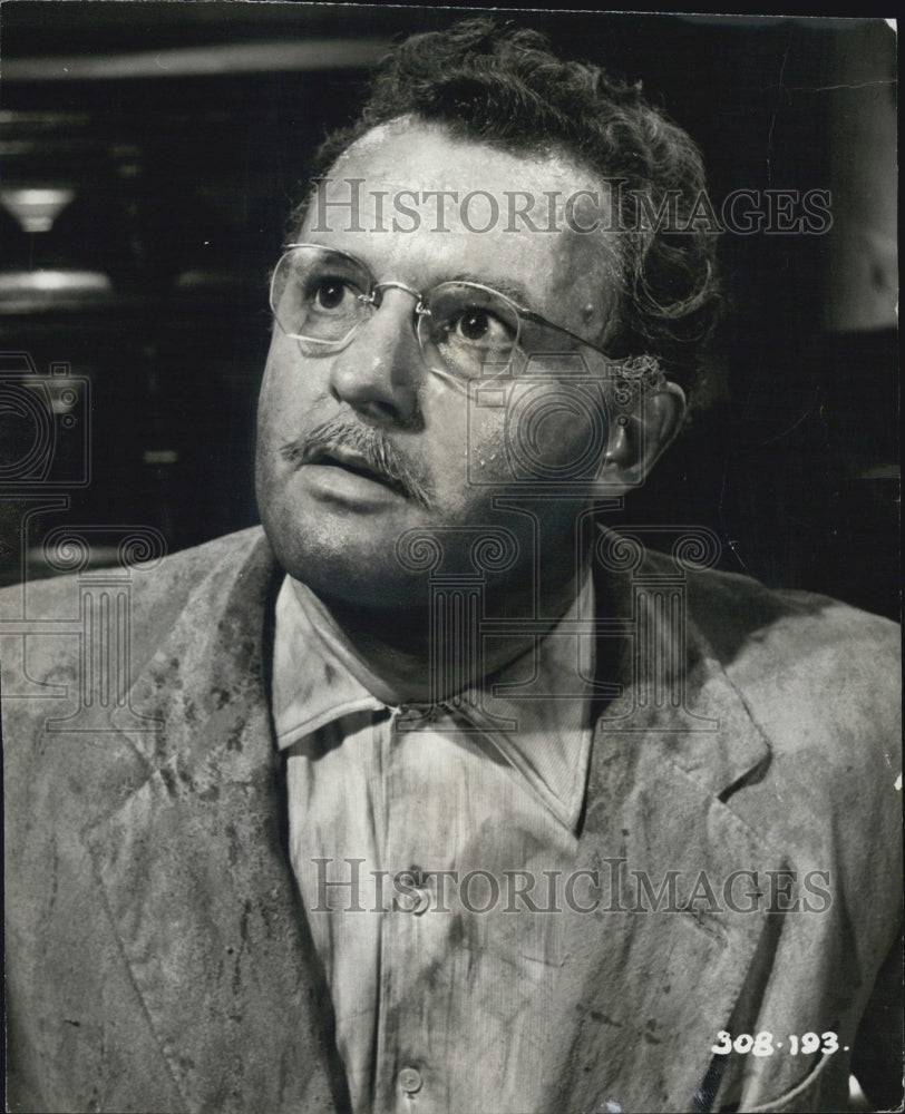 1957 Rod Steiger Confronts Wife Claire Bloom In 3 Into 2 Wont Go - Historic Images
