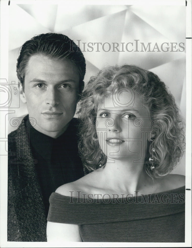 1989 Press Photo Timothy Daly and Eve Gordon in Almost Grown - Historic Images