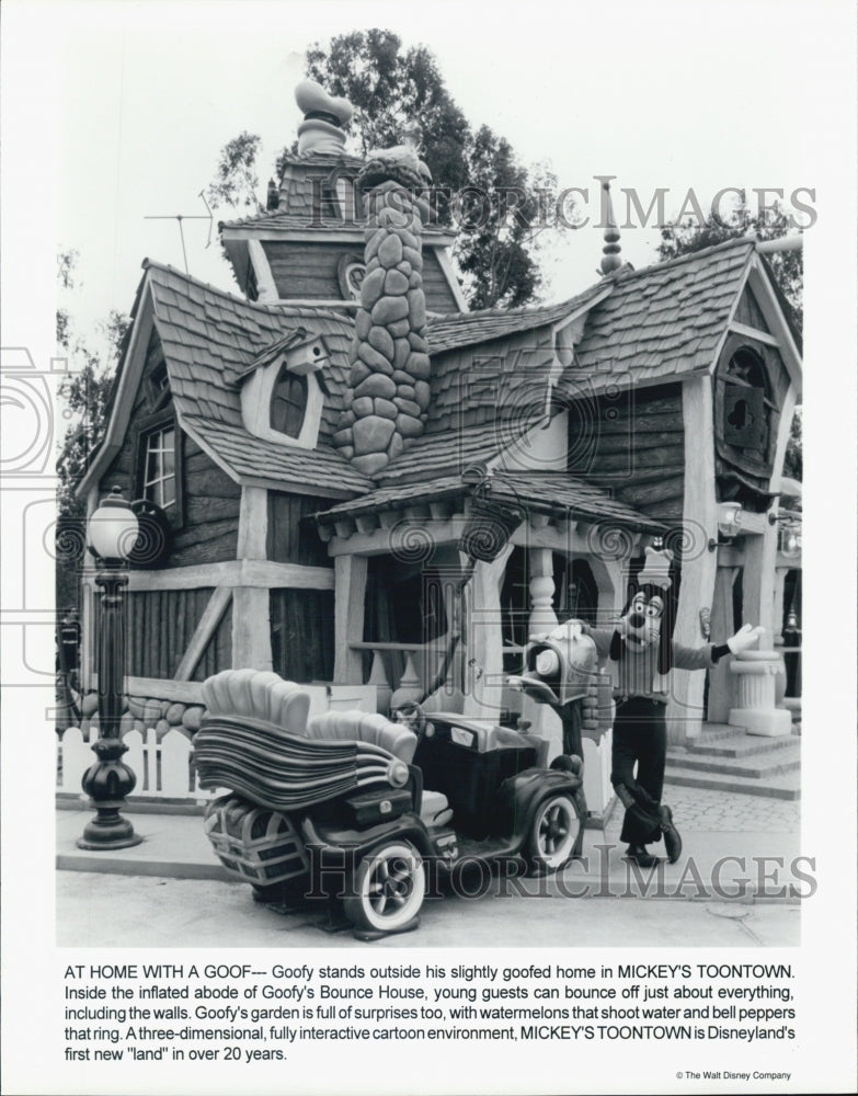 Press Photo &quot;Mickey&#39;s Toontown&quot; at Disneyland. - Historic Images