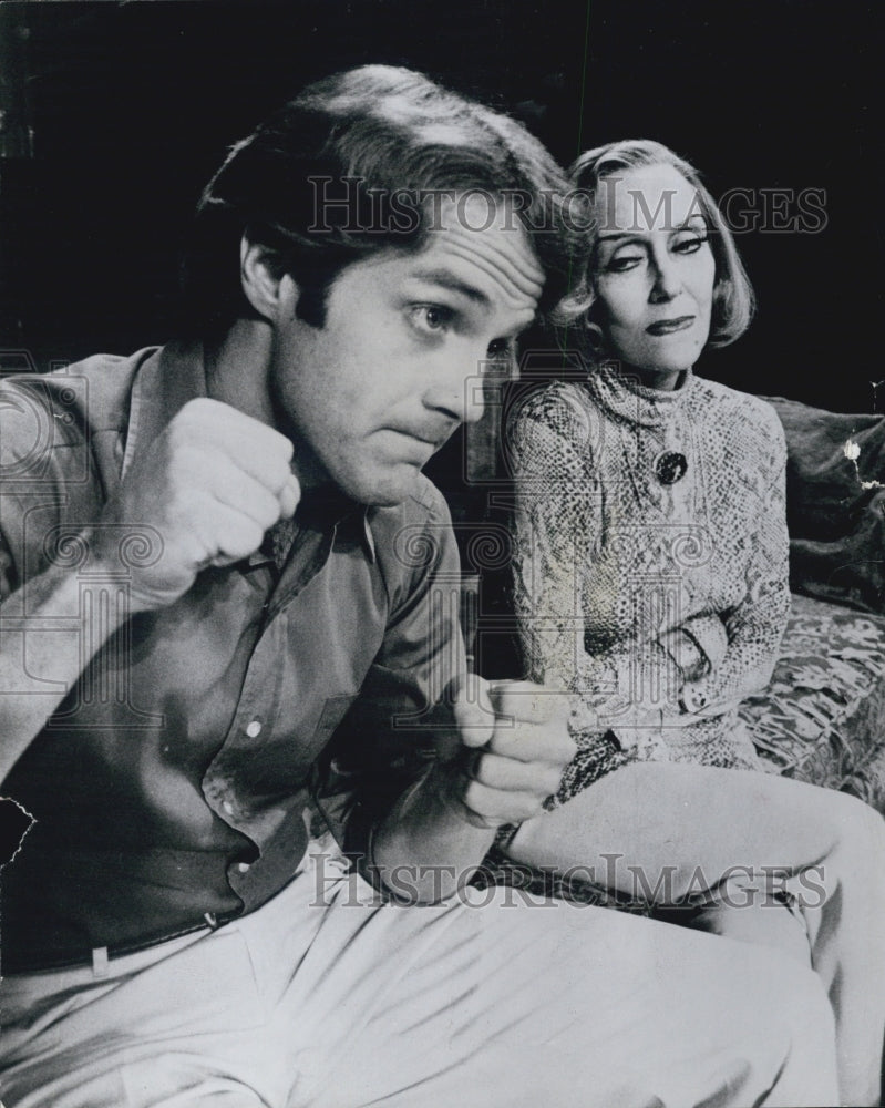 1971 Gloria Swanson &amp; David Huffman in &quot;Butterflies Are Free.&quot; - Historic Images