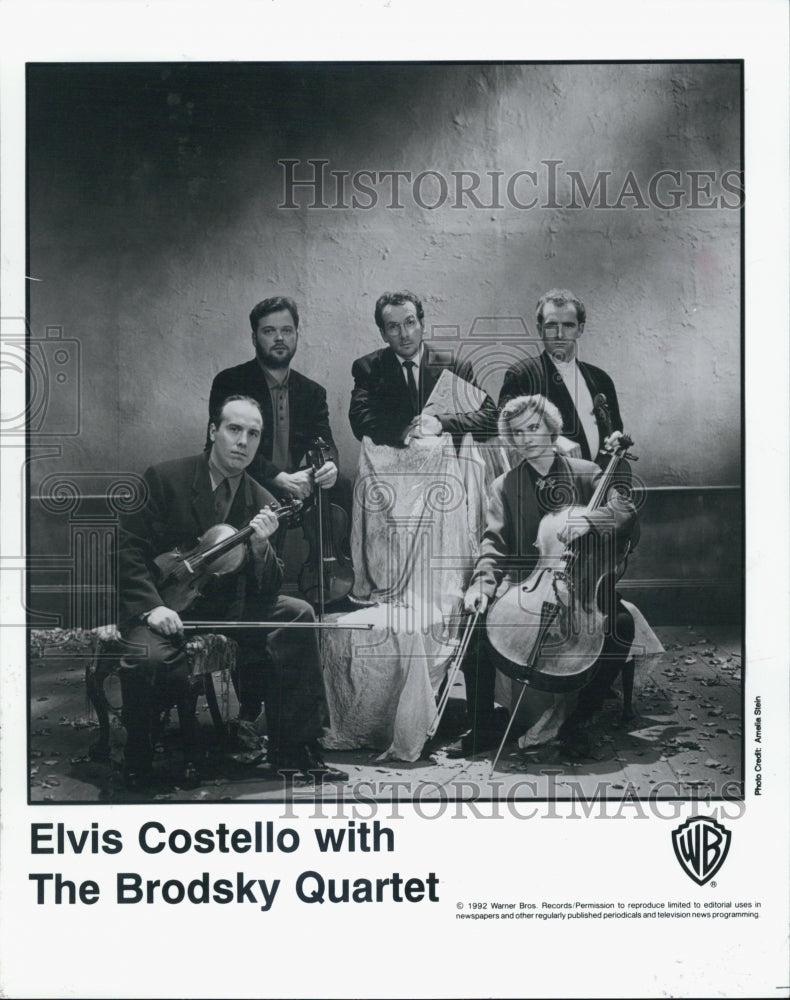 1992 Press Photo Elvis Costello with the Brodsky Quartet - Historic Images