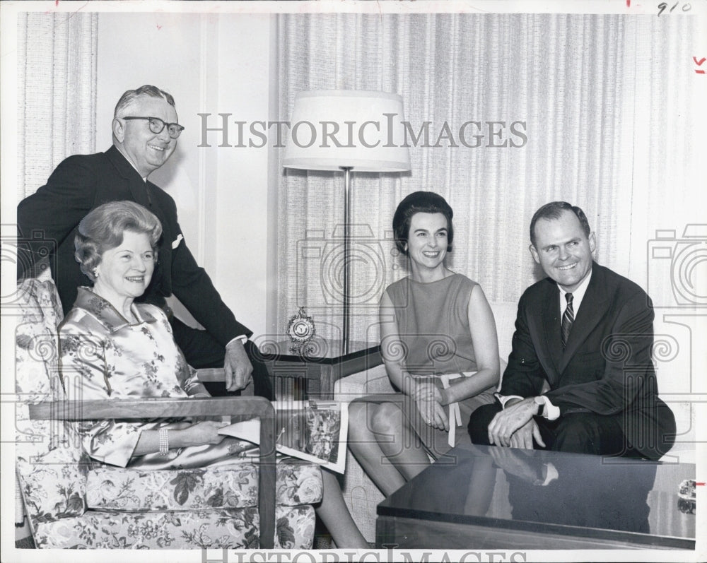 1967 Mr And Mrs John K Blume At Bay City Family Reunion - Historic Images