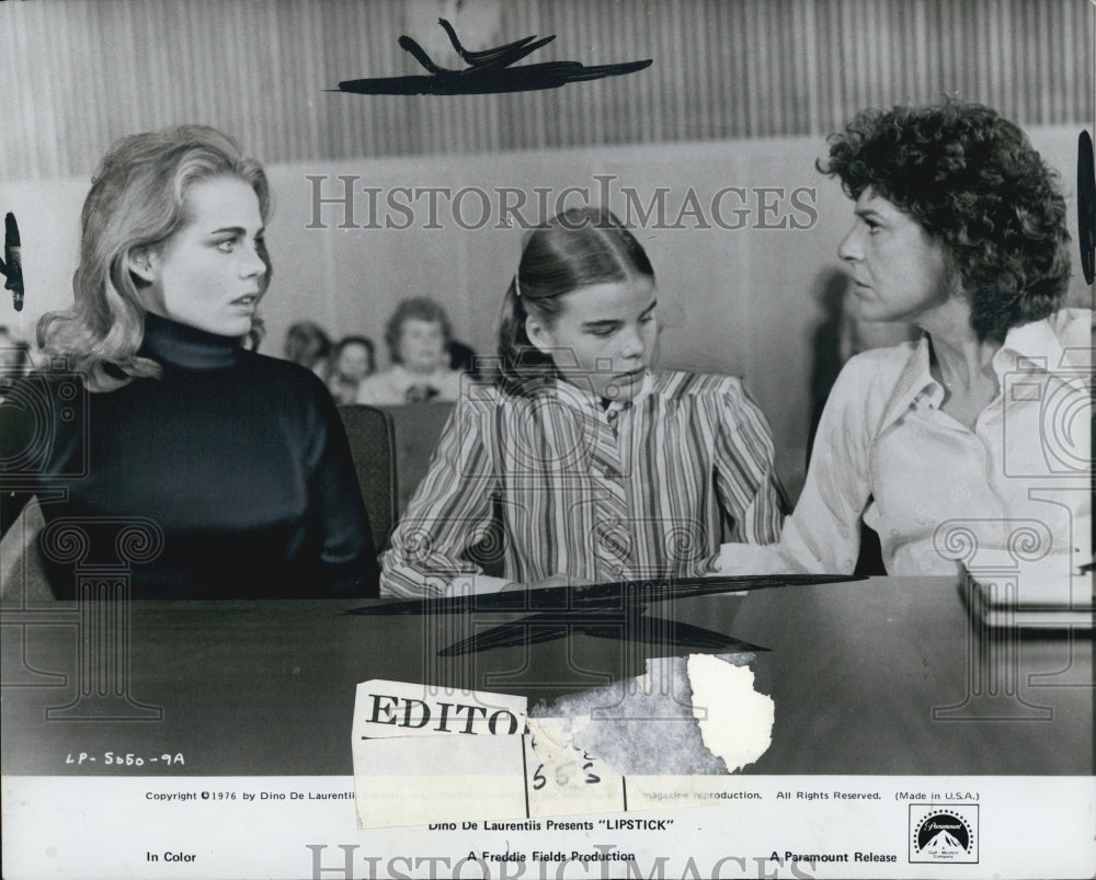 1976 COPY Mariel Hemingway In Trial Scene "Lipstick" -Anne Bancroft - Historic Images