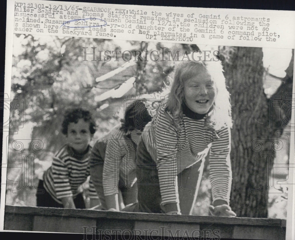 1965 Press Photo Suzanne Schirra playing with friends, daughter of Walter - Historic Images