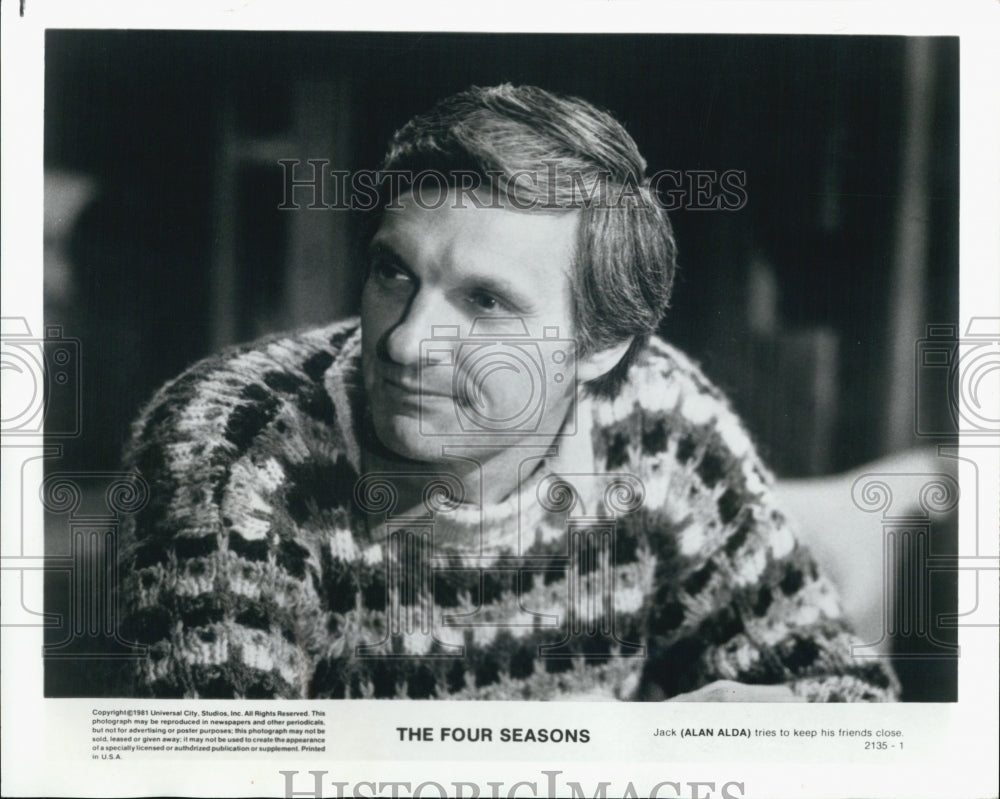 1981 Press Photo Actor Alan Alda In Universal Pictures Movie The Four Seasons - Historic Images