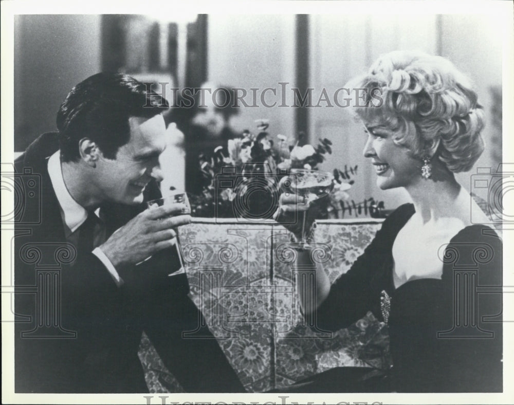 1985 Press Photo Actors Alan Alda And Ellen Burstyn Movie Same Time, Next Year - Historic Images