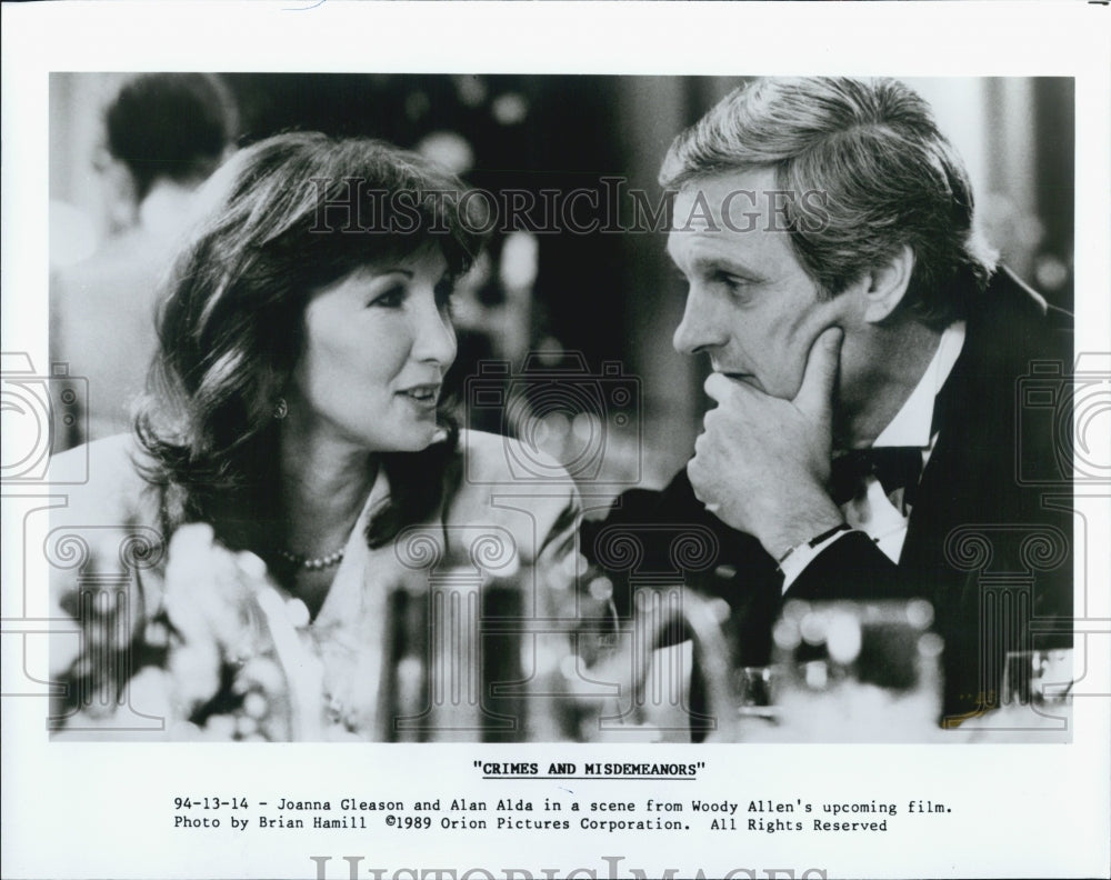 1989 Press Photo Joanna Gleason And Alan Alda In Movie Crimes And Punishment - Historic Images