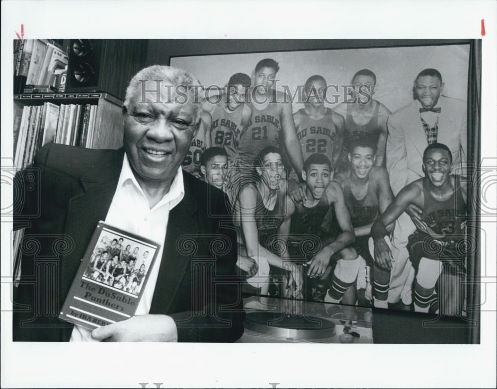 1994 Press Photo portrait of Jim Brown, Coach of 1954 Du sable H.S. Team that - Historic Images