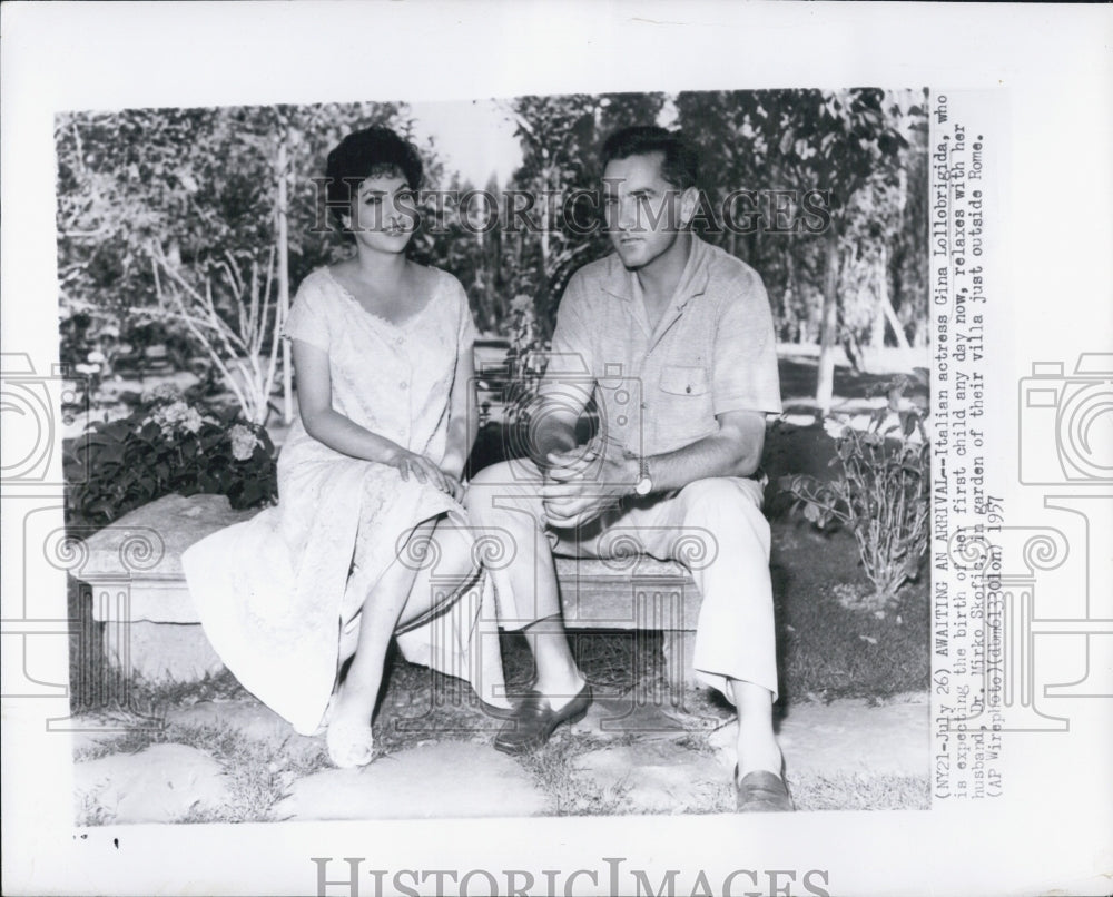 1957 Italian Actress Gina Lollobrigida And Husband Dr. Mirko Skofic - Historic Images