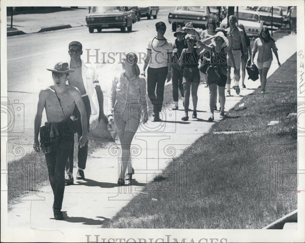 1969 Hikers Raise Money in Denver&#39;s &quot;Walk from Hunger&quot; Hike - Historic Images