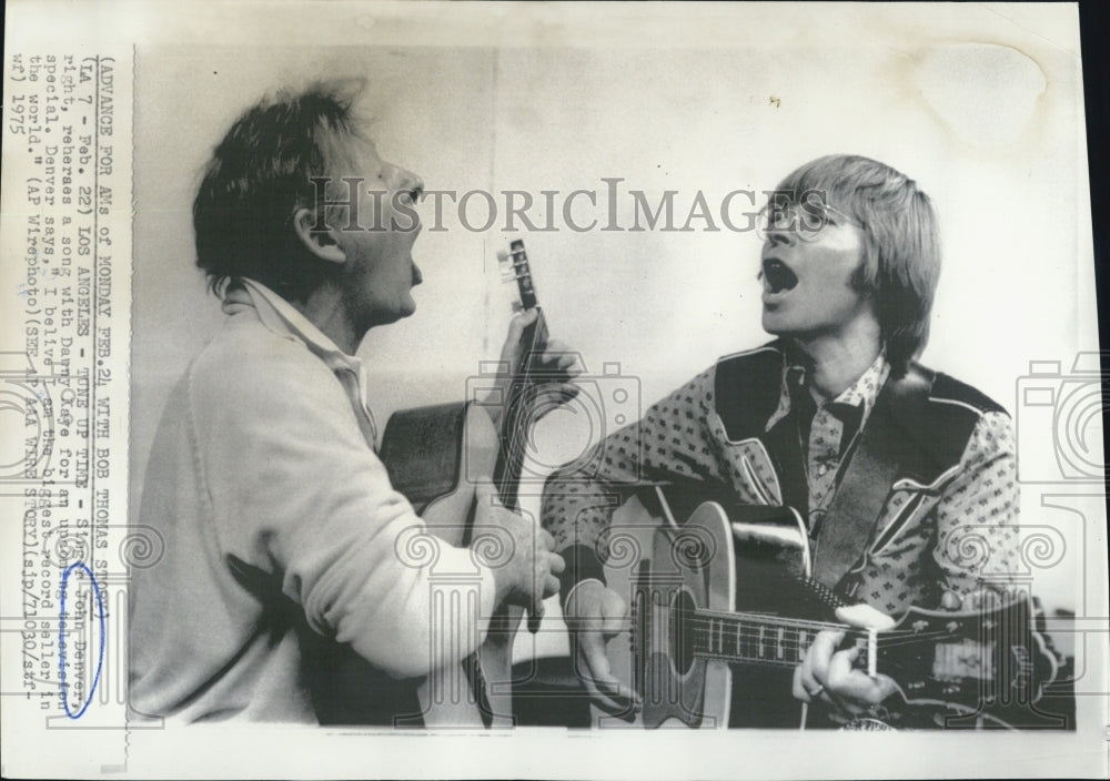 1975 Singer John Denver Recording Song With Danny Kaye Los Angeles - Historic Images