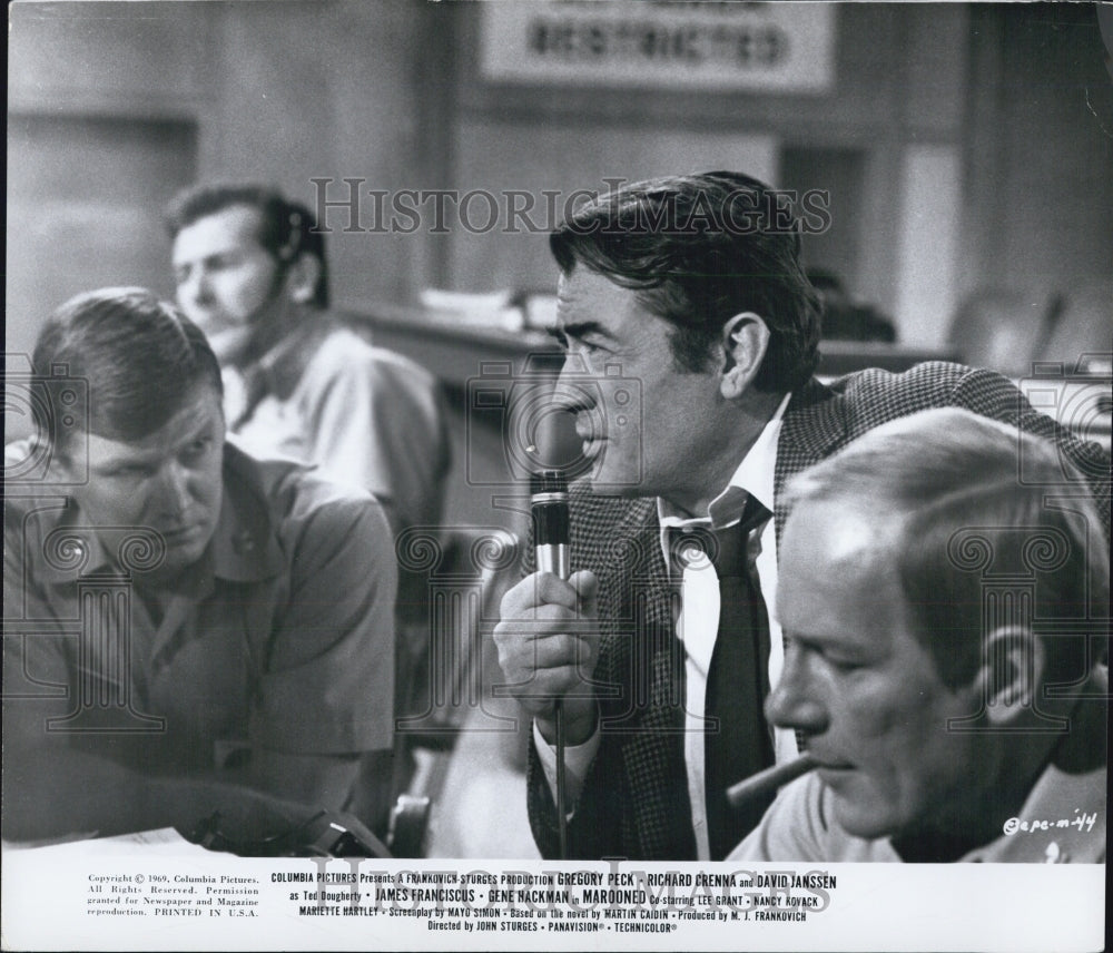 1971 Gregory Peck Richard Crenna David Janssen Actors - Historic Images