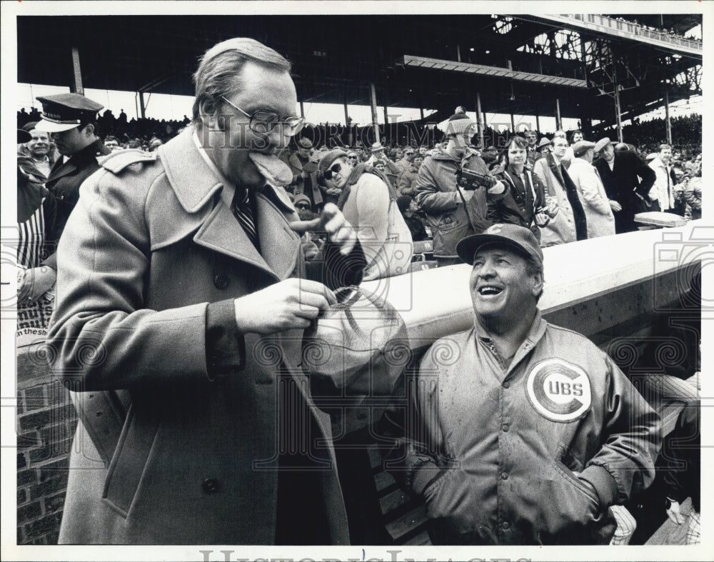 1979 Press Photo Gov. James Thompson on Opening Day at Cubs Park - Historic Images