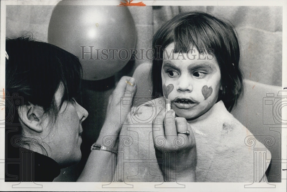 1981 Press Photo Child Face Painting at ChildFest - Historic Images