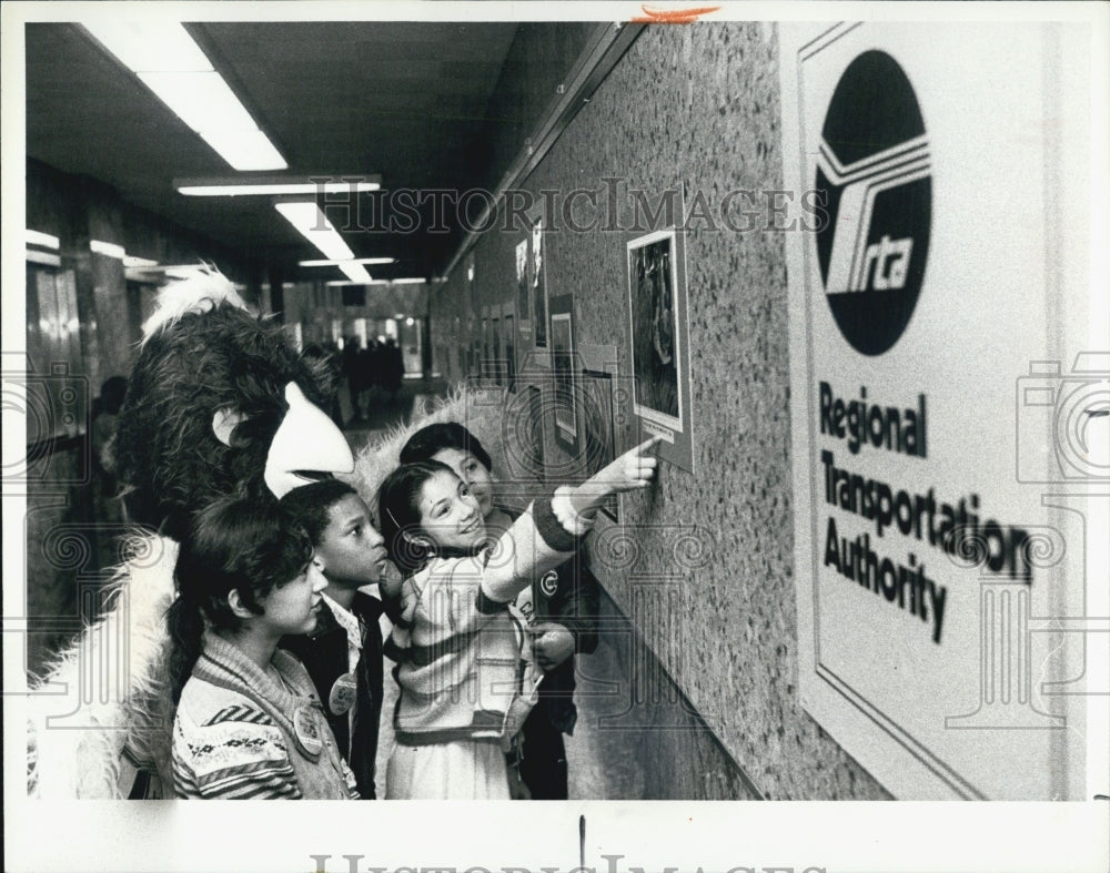 1980 Press Photo Sun-Times Photography Gallery - Historic Images