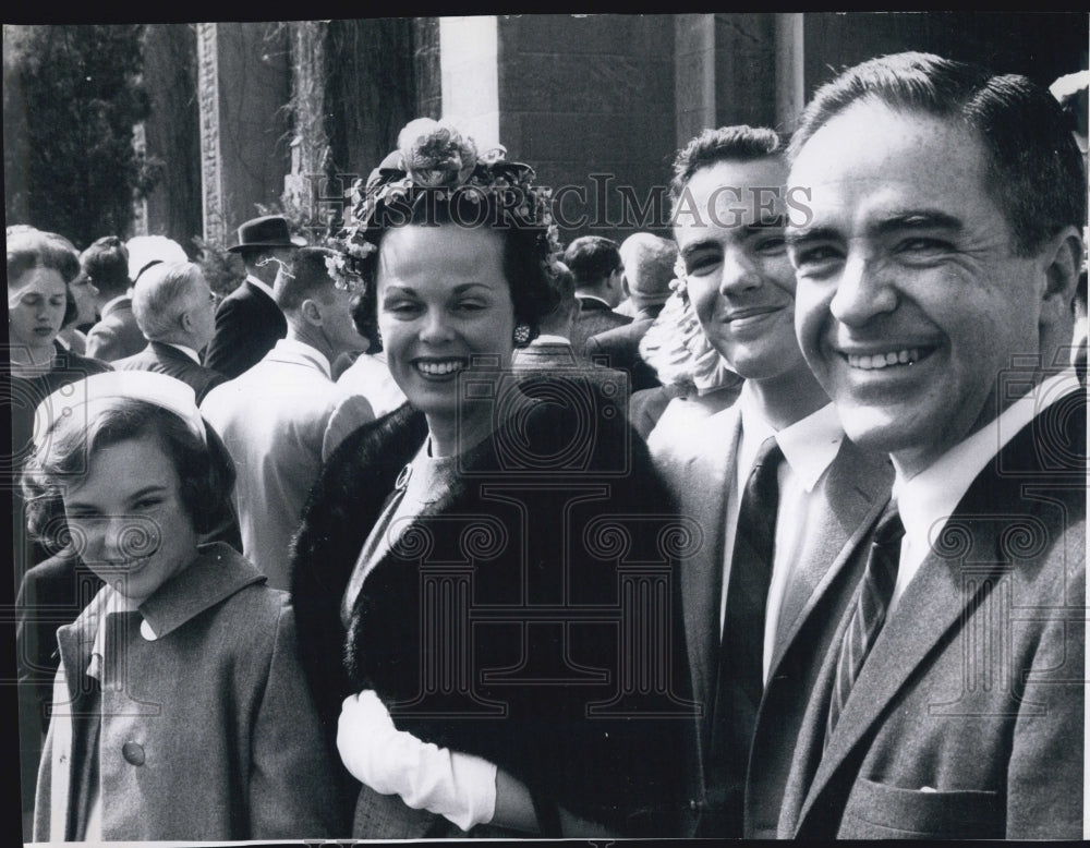 1961 Mr Mrs Donald Campbell Daughter Monty Son Donald Jr Easter - Historic Images