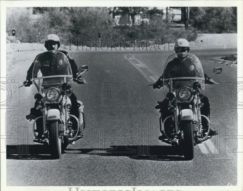 1987 Press Photo Electra Glide in blue Robert blake - Historic Images