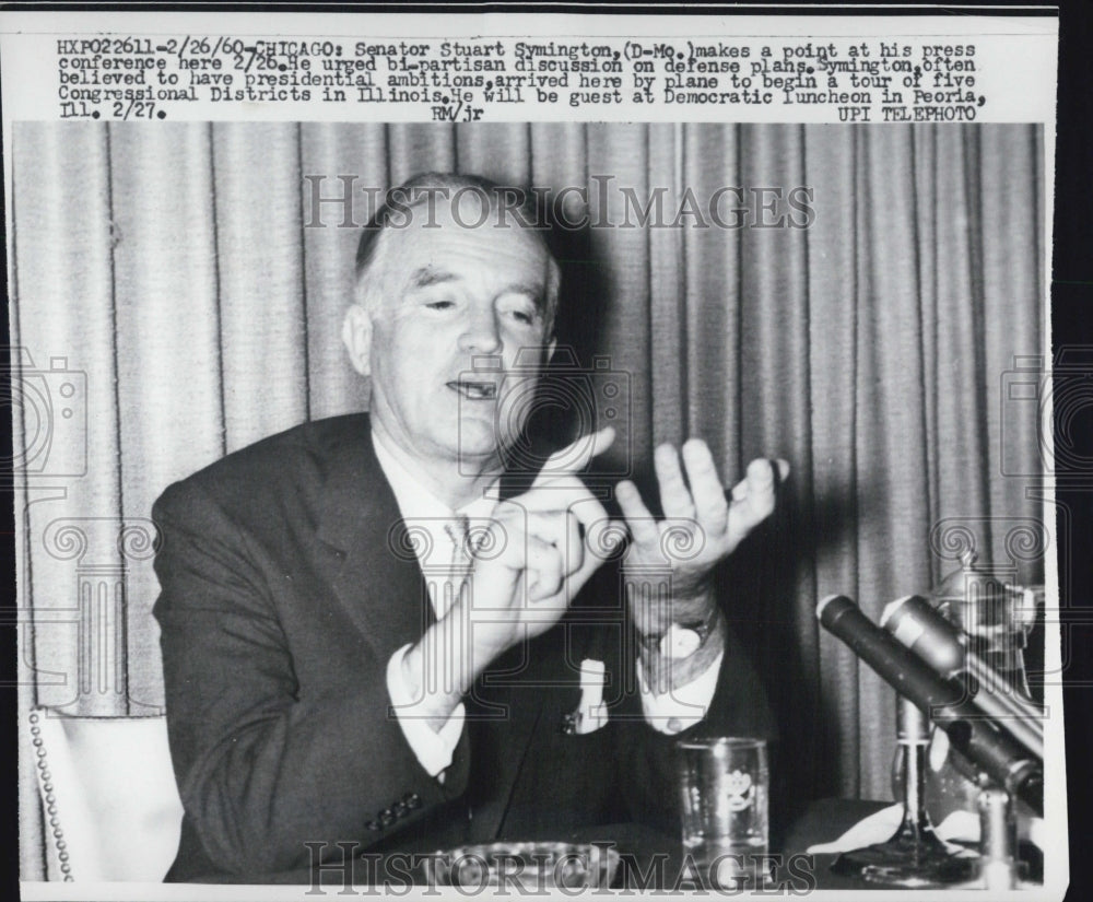 1960 Press Photo of Sen. Stuart Symington discussing defense plans at luncheon - Historic Images